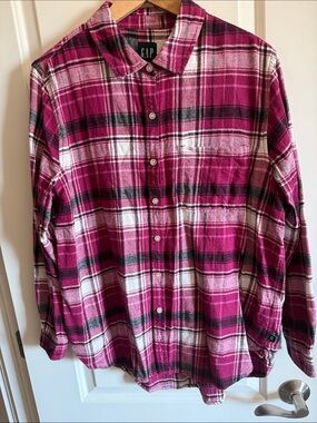 GAP Magenta Plaid Flannel Button-Down Shirt